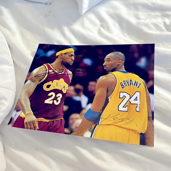 Lebron James and Kobe Bryant autographed 8x10 photo picture lakers - Picture 1 of 1